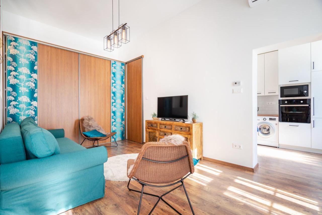 בודפשט Basilika View Elegant Suite Need Reservation For Free Parking מראה חיצוני תמונה